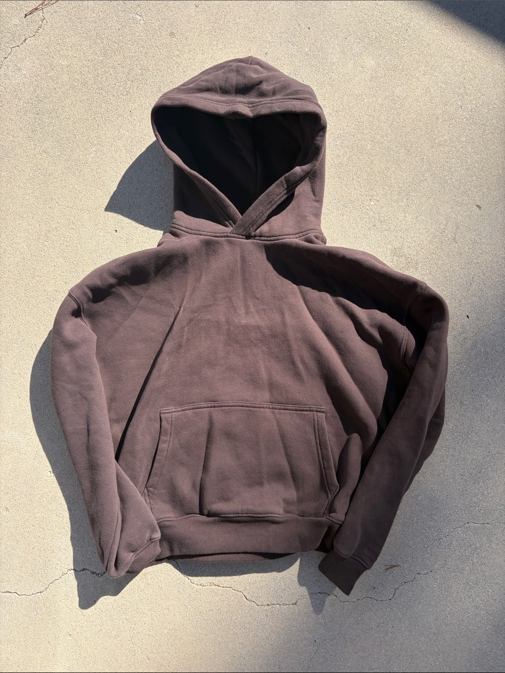 Hollister Men's Brown Hooded Sweatshirt – Classic Pullover Hoodie